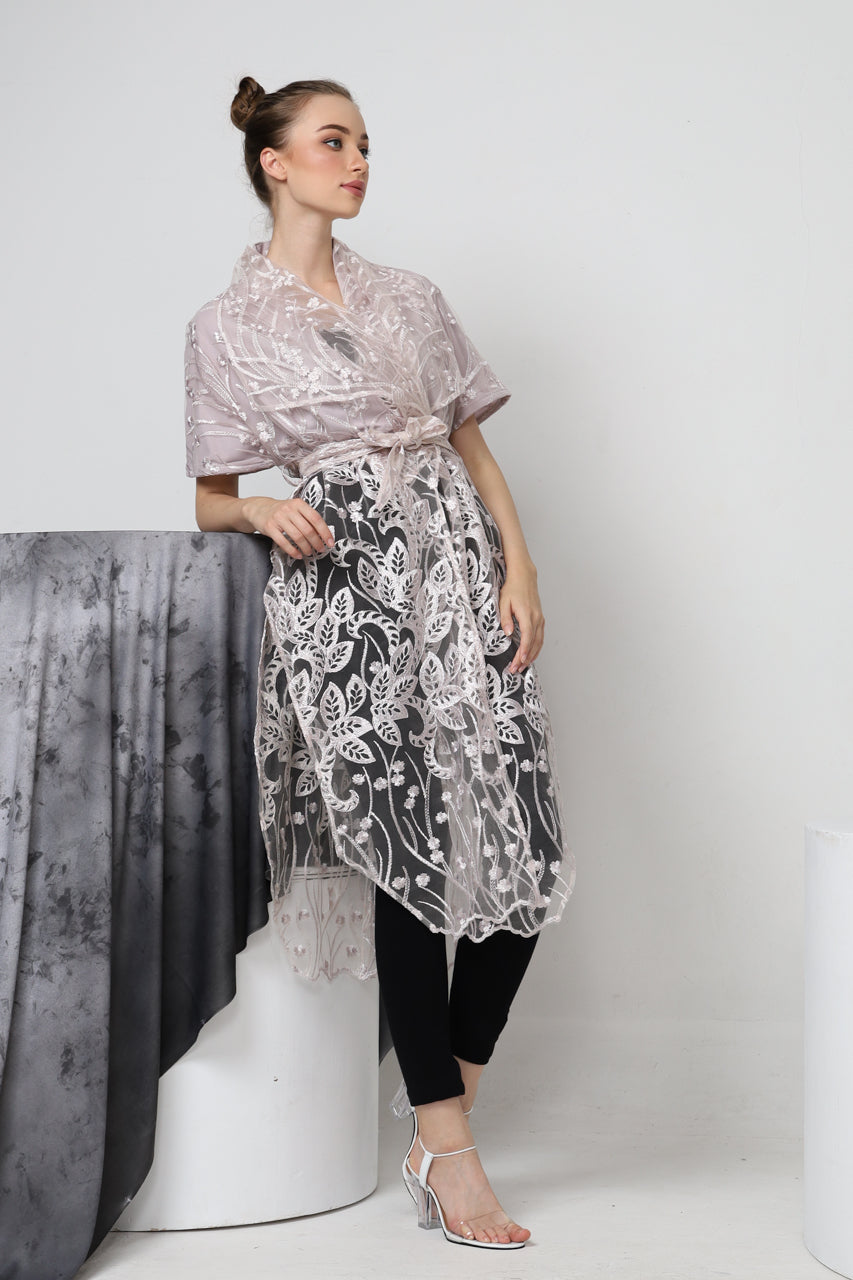 Bloom Et Champs Kimono Bordir in Blush