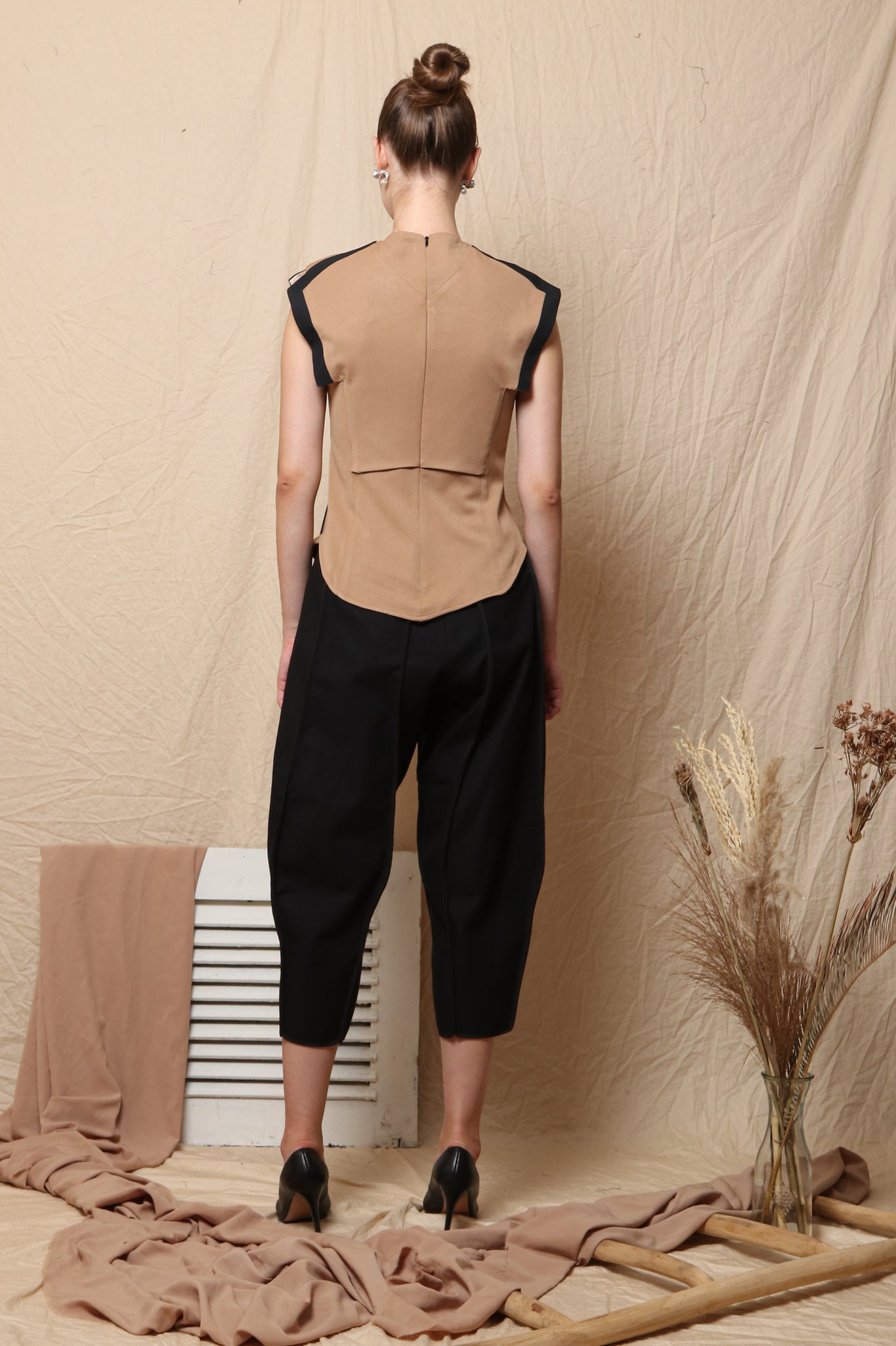 Top Tuxedo Coklat