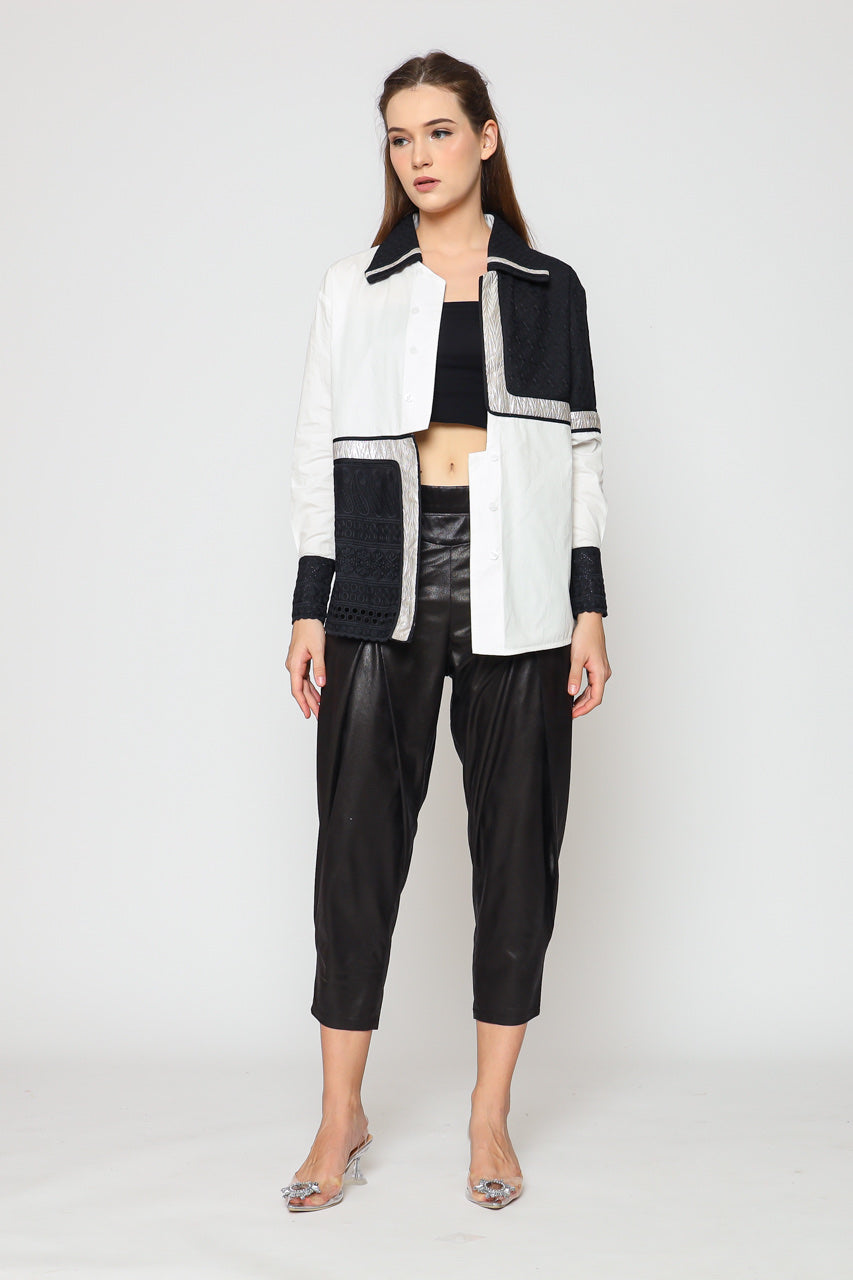 Bloom et Champs Top Catur Siku Silver Lining