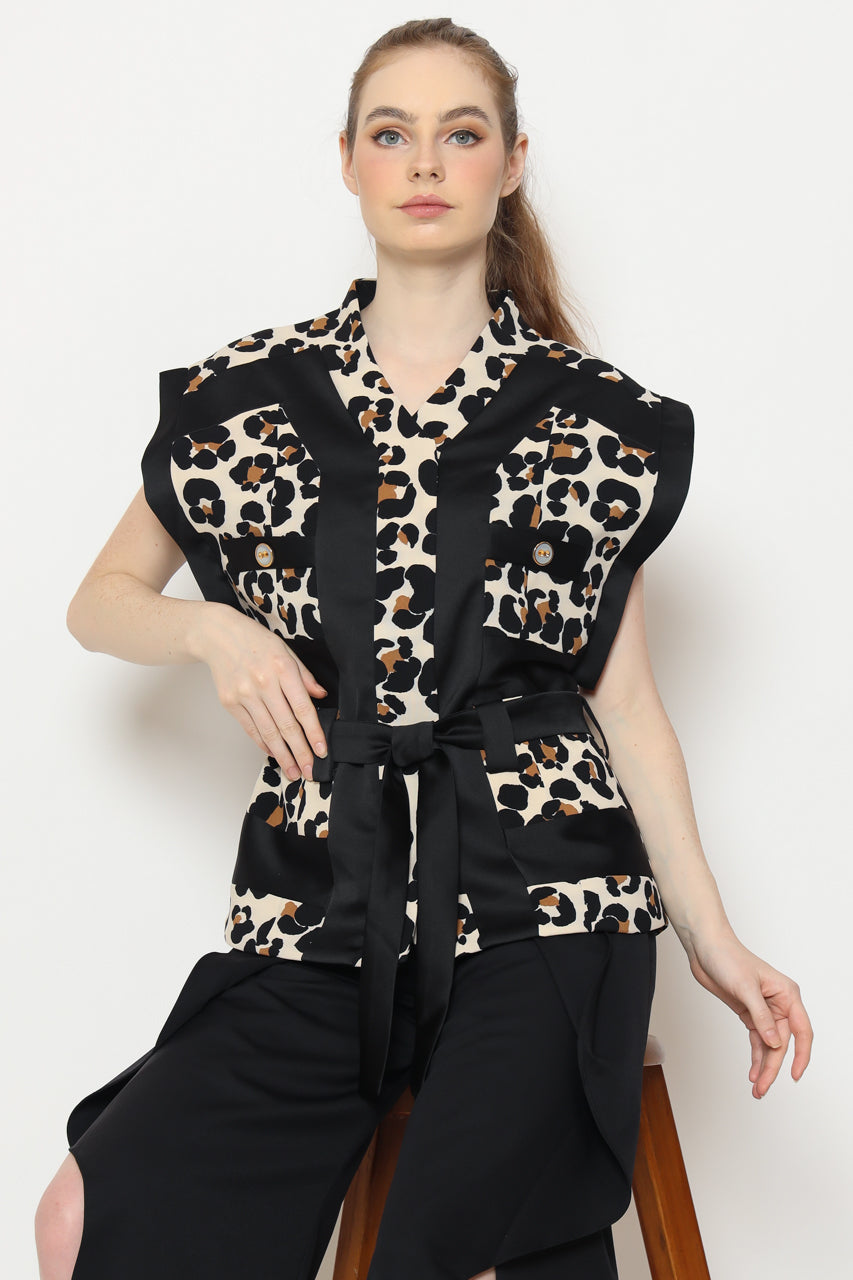 Bloom et Champs Leopard Print Top