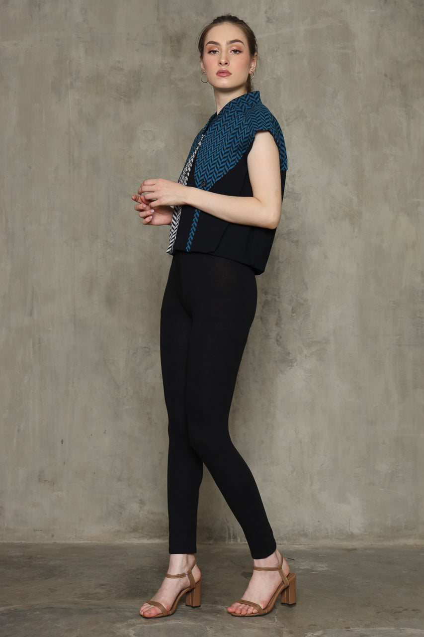 Bloom Zigzag Kancing Top