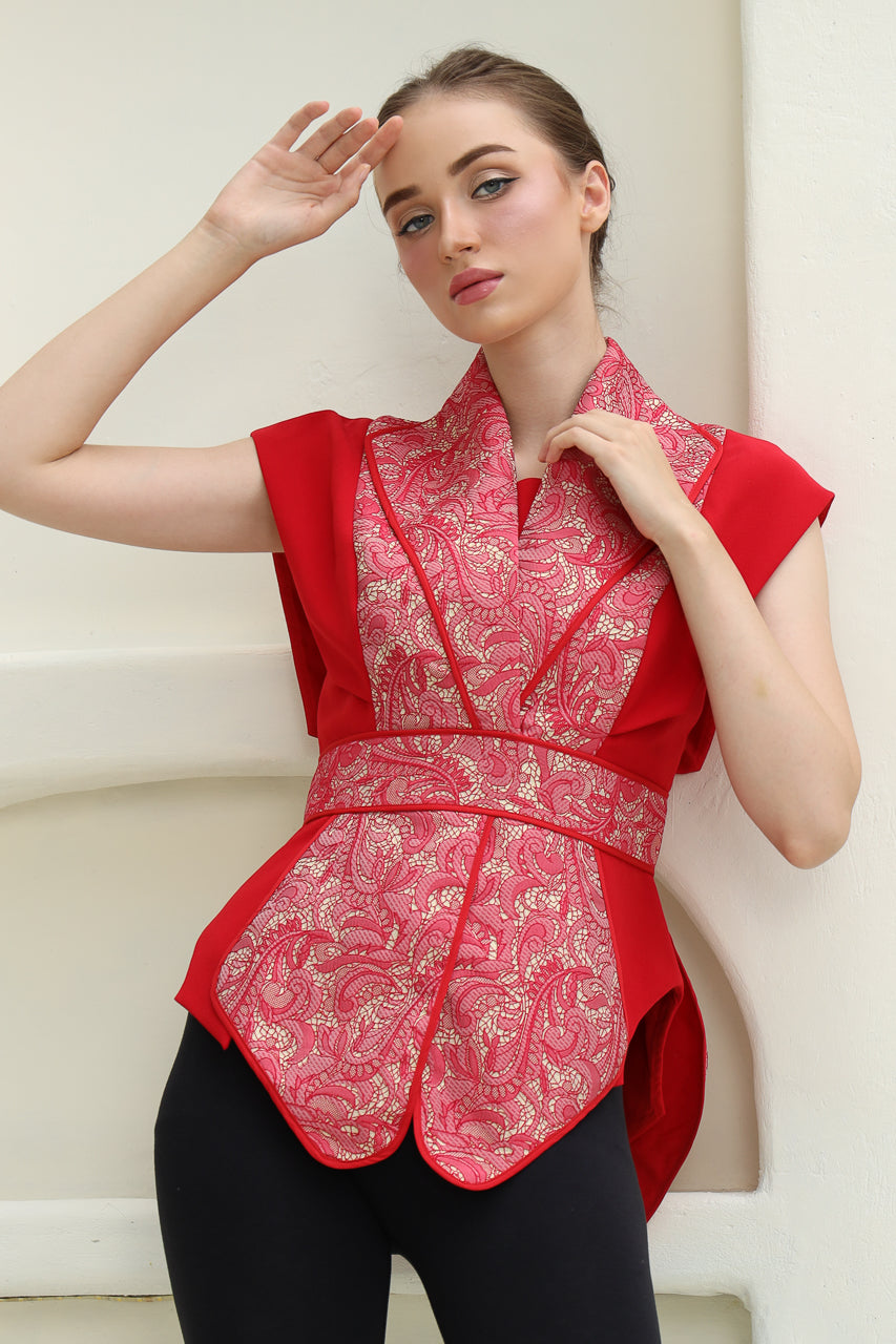 Bloom et Champs Top Kipas Merah