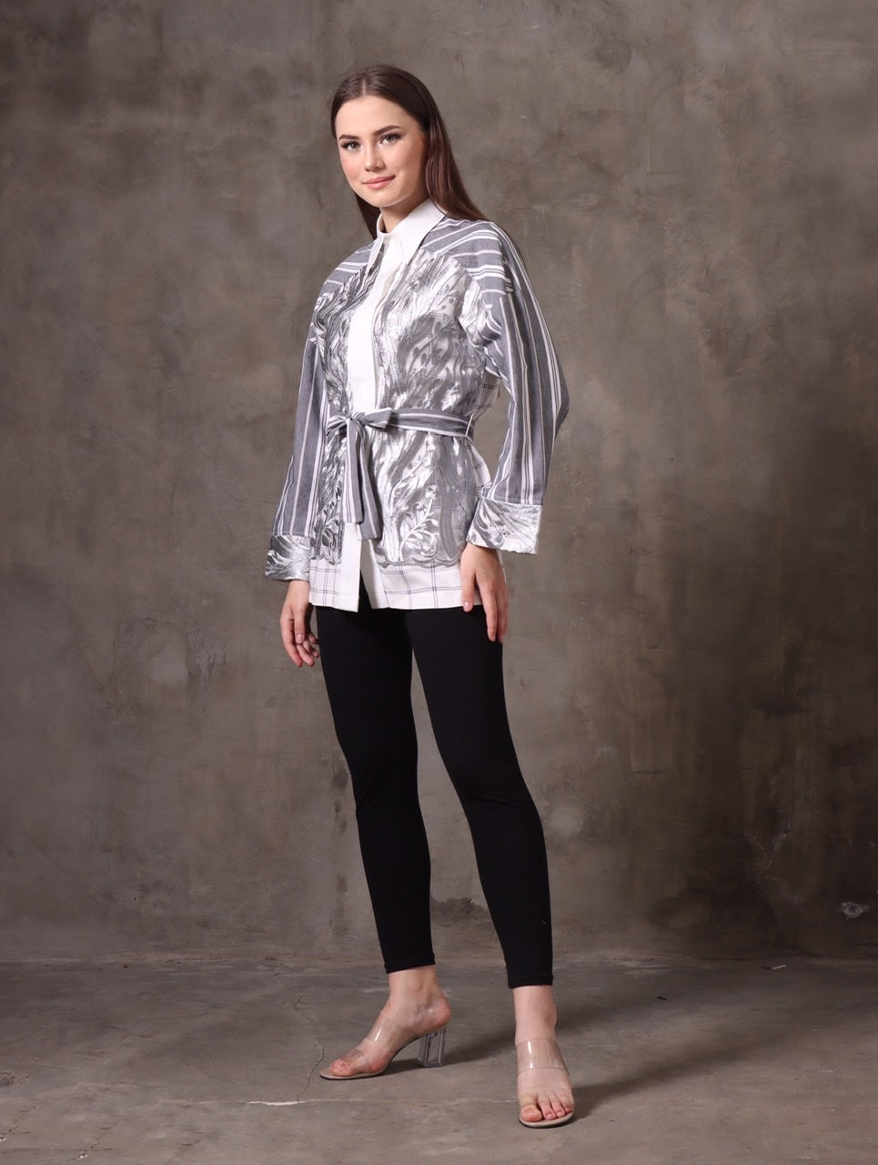 Bloom et Champs Kemeja Tulle Abu