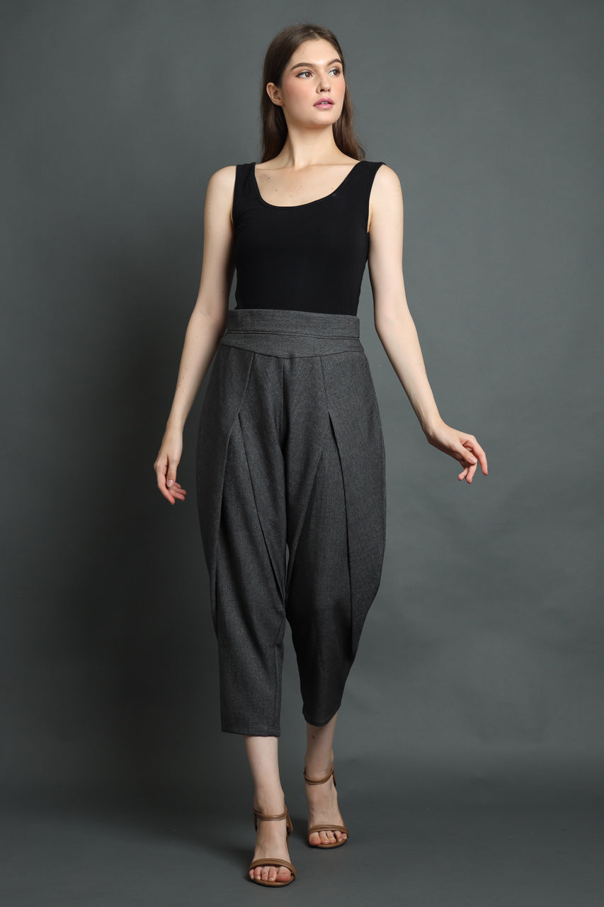 Celana Tulip in Dark Grey