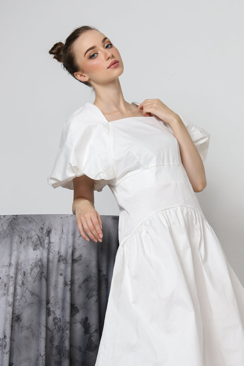 Bloom et Champs Dress Putih