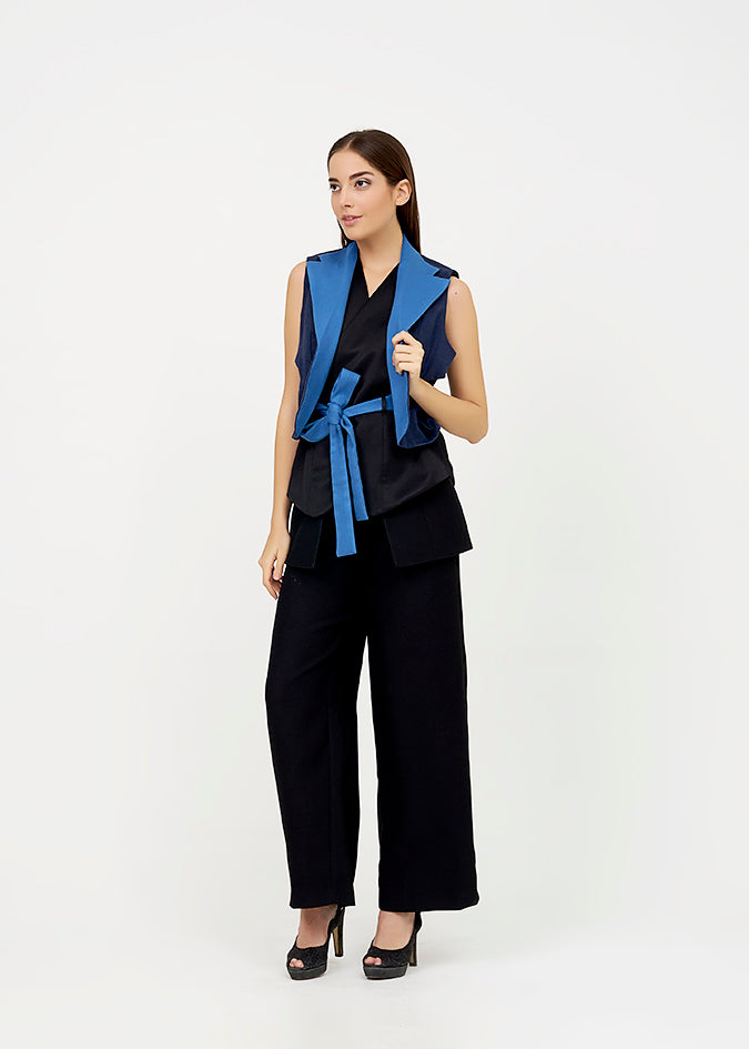 Navy Circle Top