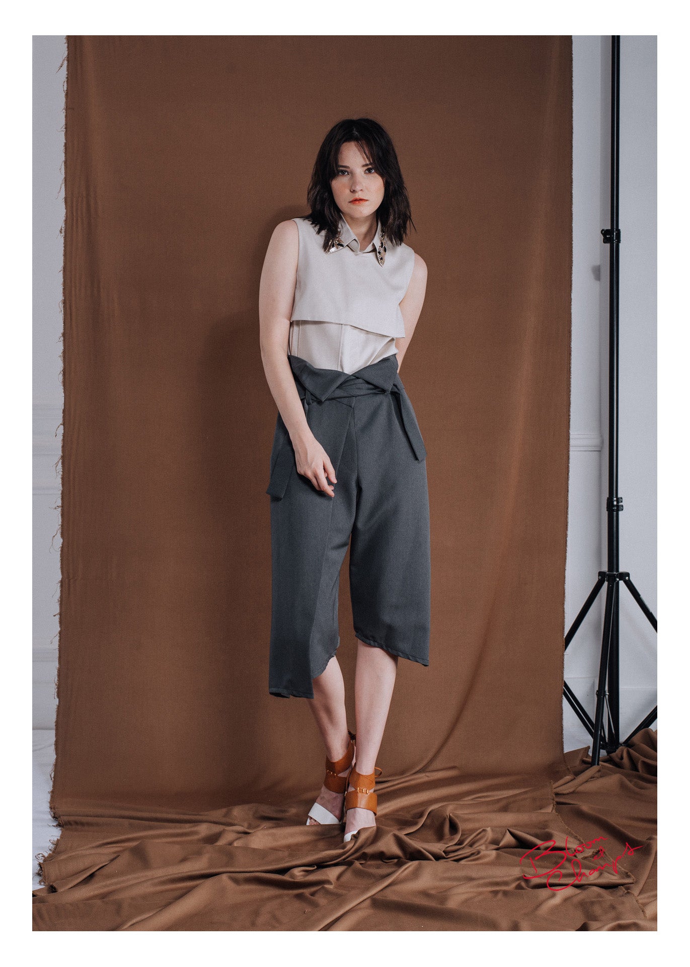 Hi Waist Grey Pants
