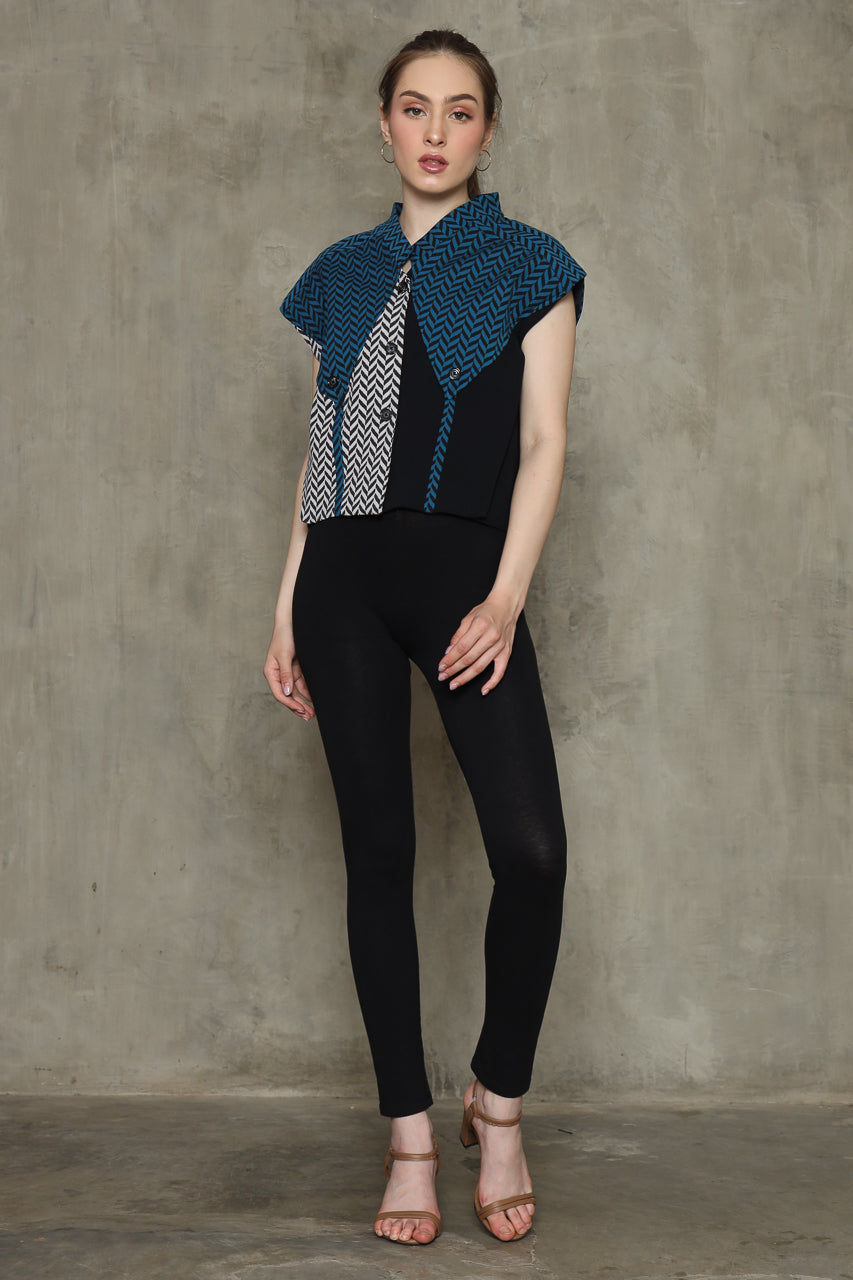 Bloom Zigzag Kancing Top