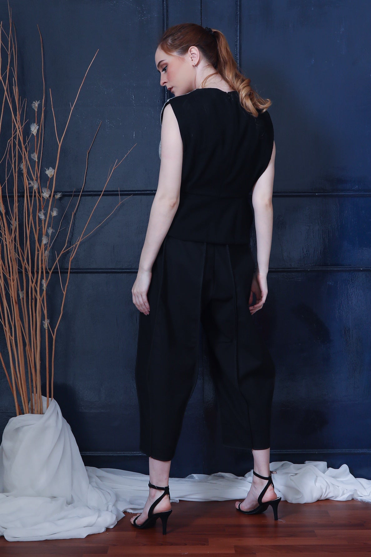 CELANA TRANSFORMER HITAM