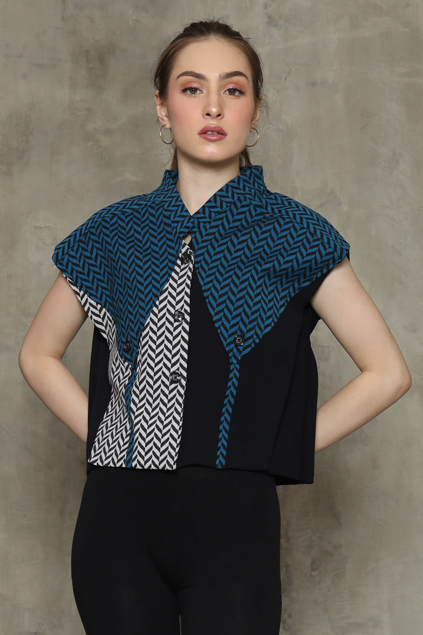 Bloom Zigzag Kancing Top