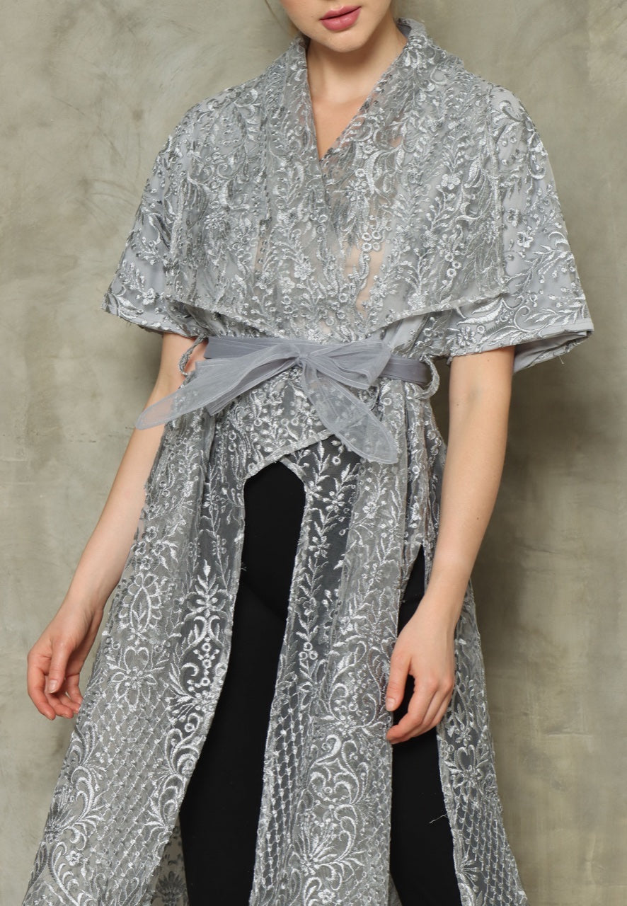 Kimono Tile Border Panjang In Silver