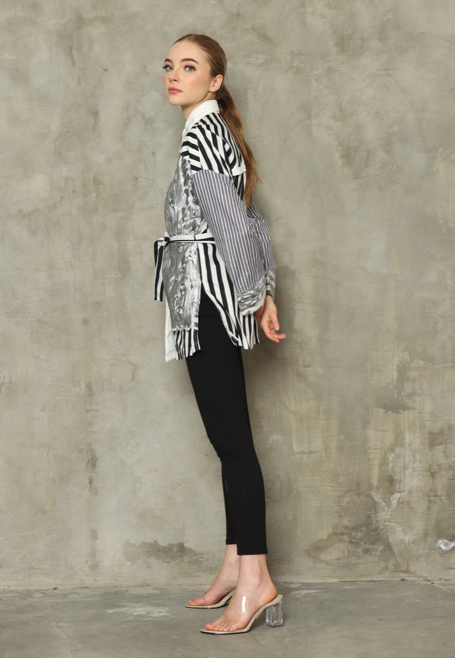 Kemeja Stripes Tile Bordir Abu Putih