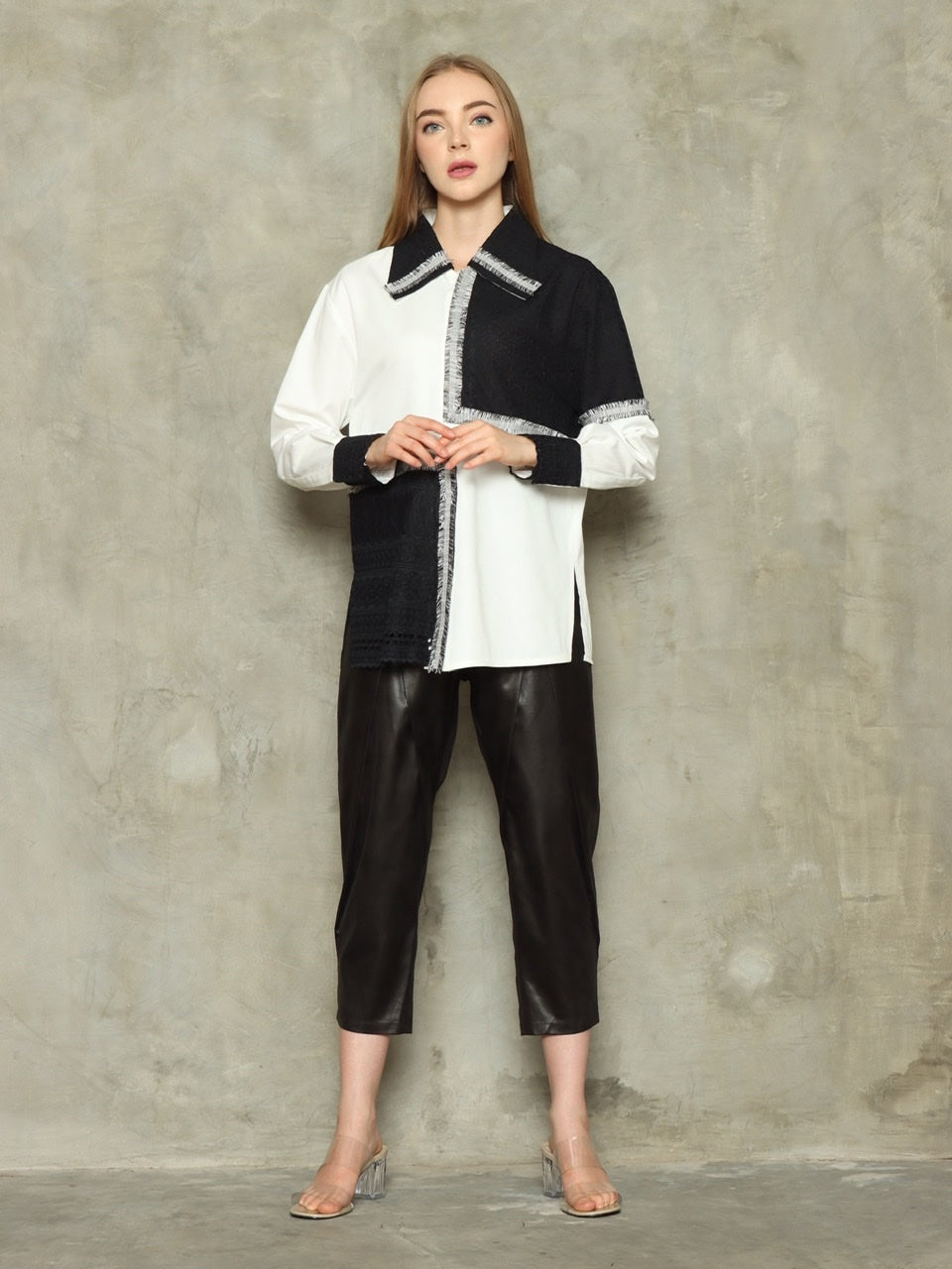 Kemeja Catur Siku Monochrome