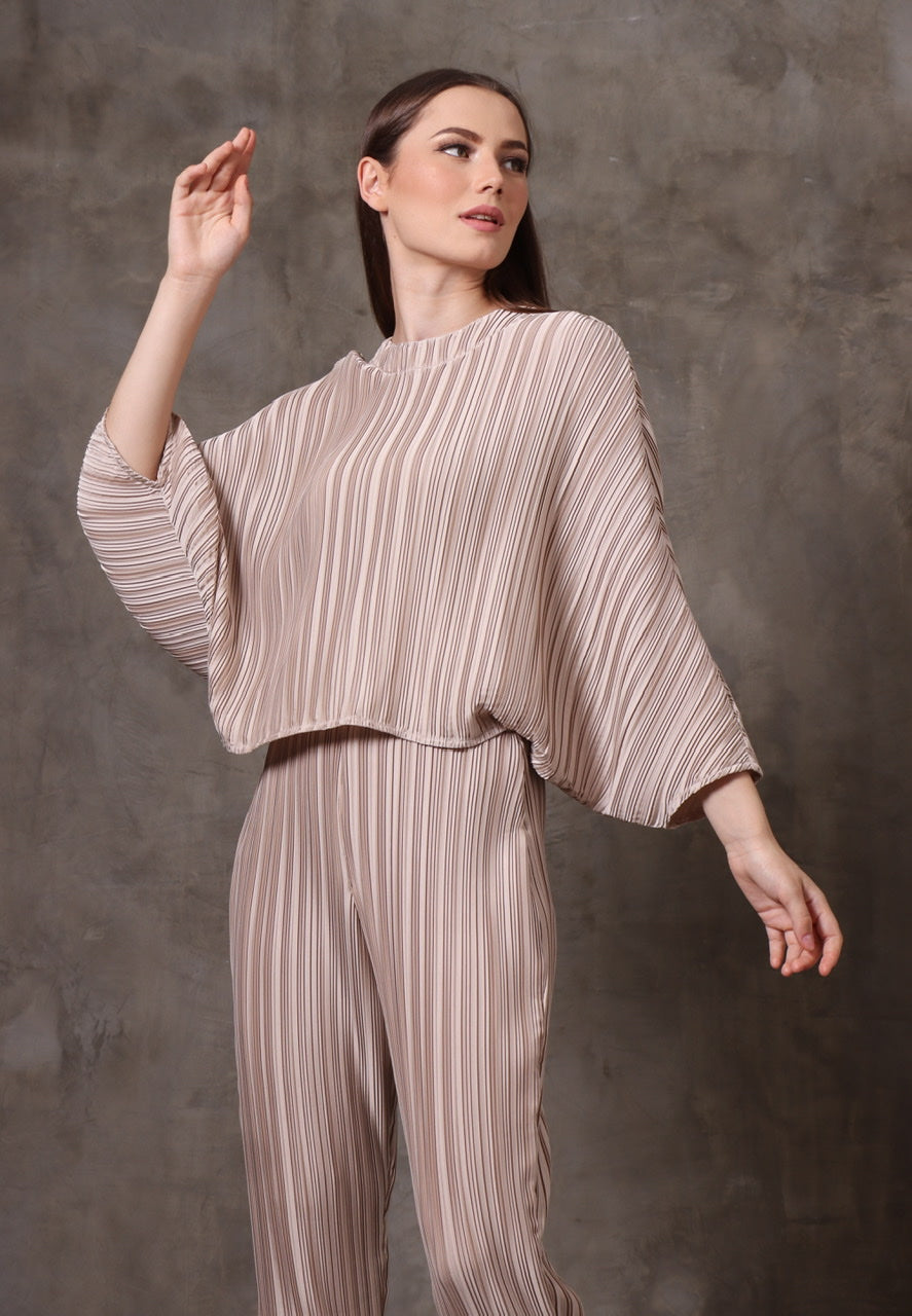 Bloom Lazy Pleats Top