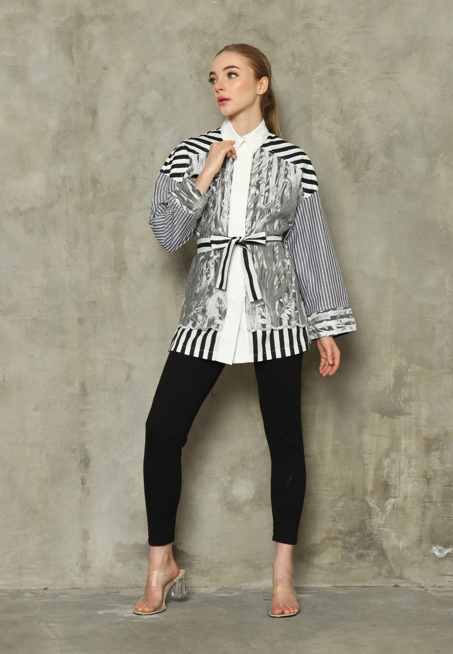Kemeja Stripes Tile Bordir Abu Putih