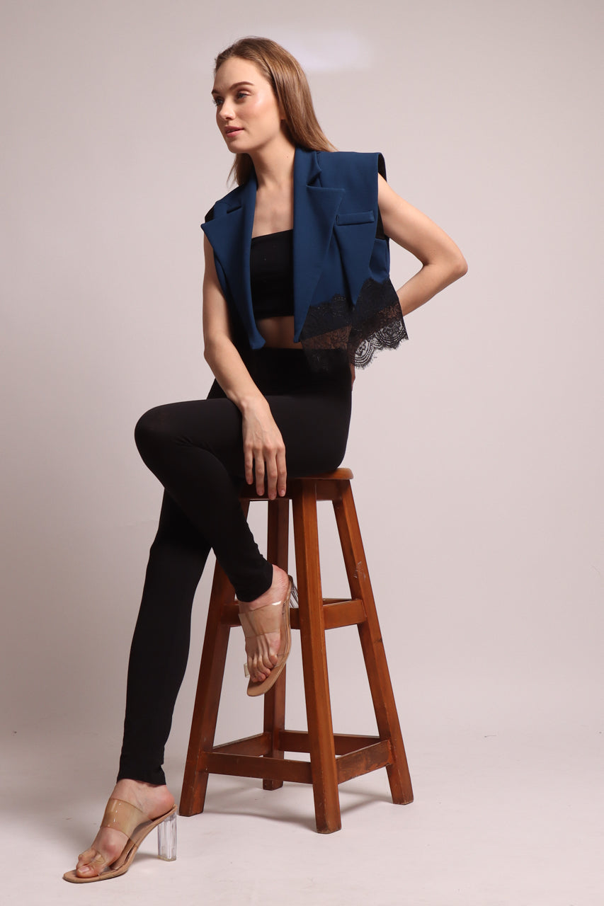 Bloom et Champs Vest Crop Lace navy