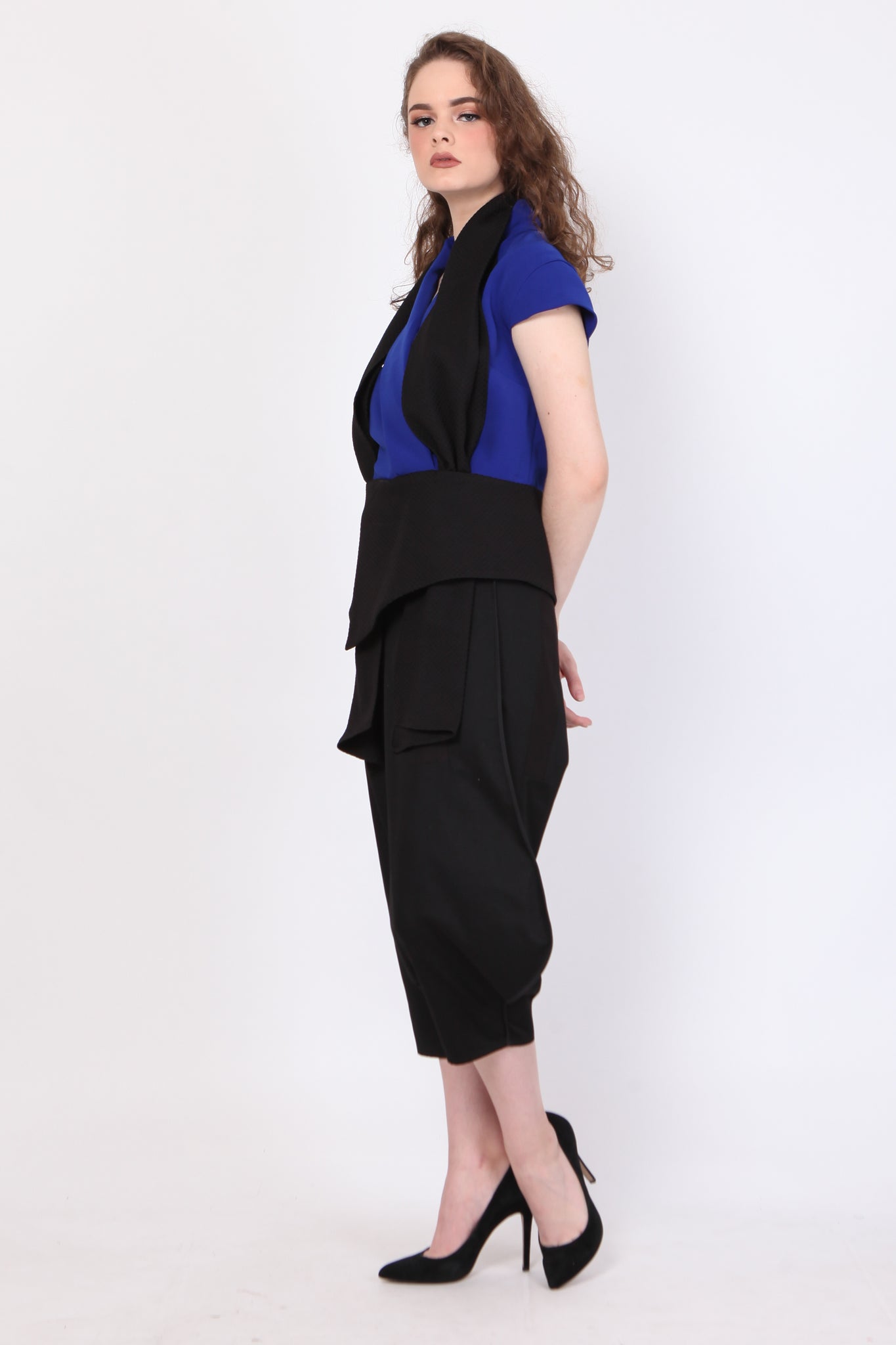 Top Scarf Slit