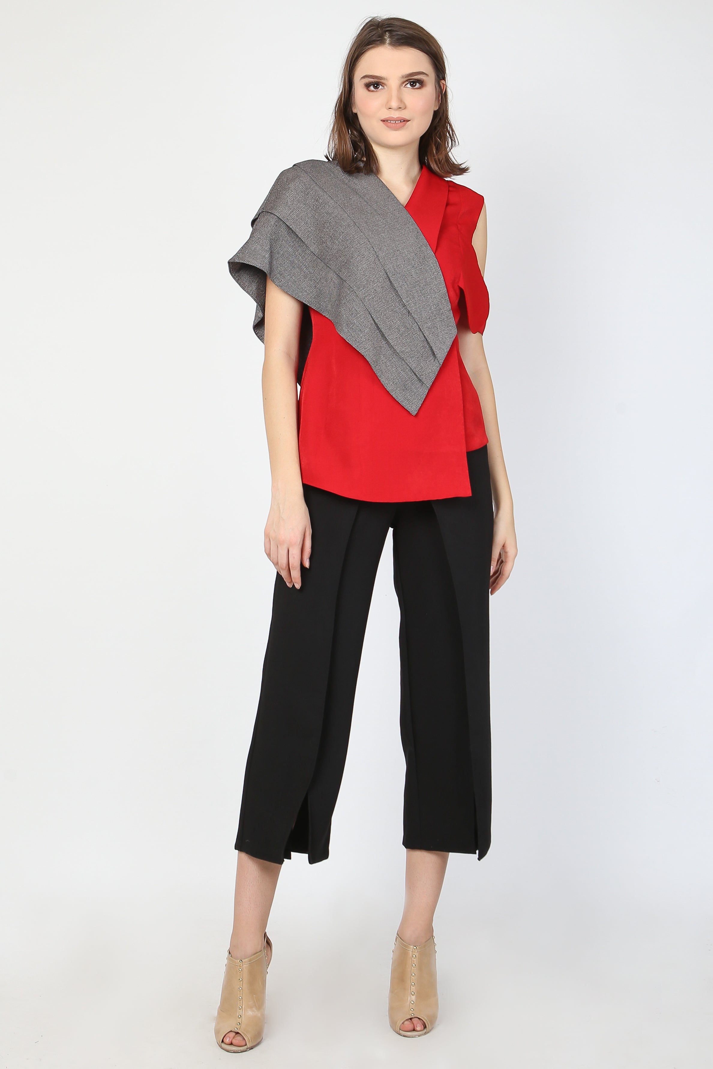 Top Sabrina Sebelah Merah