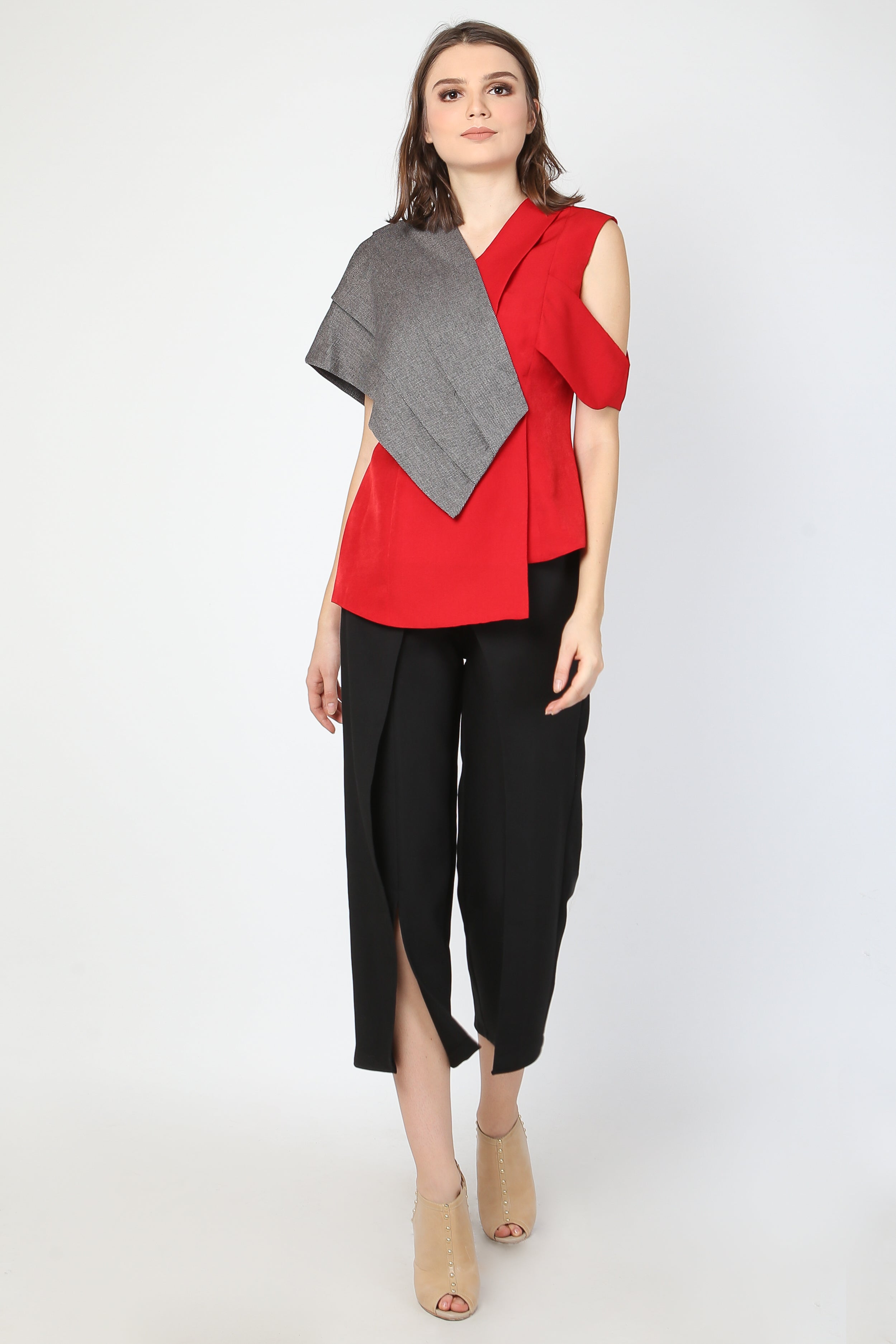 Top Sabrina Sebelah Merah