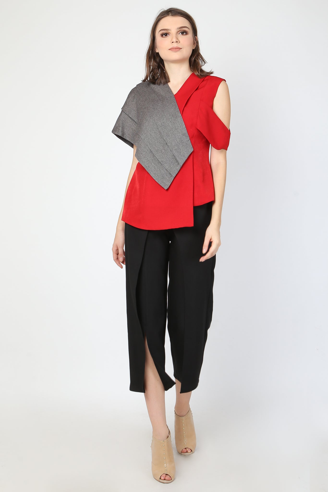 Top Sabrina Sebelah Merah