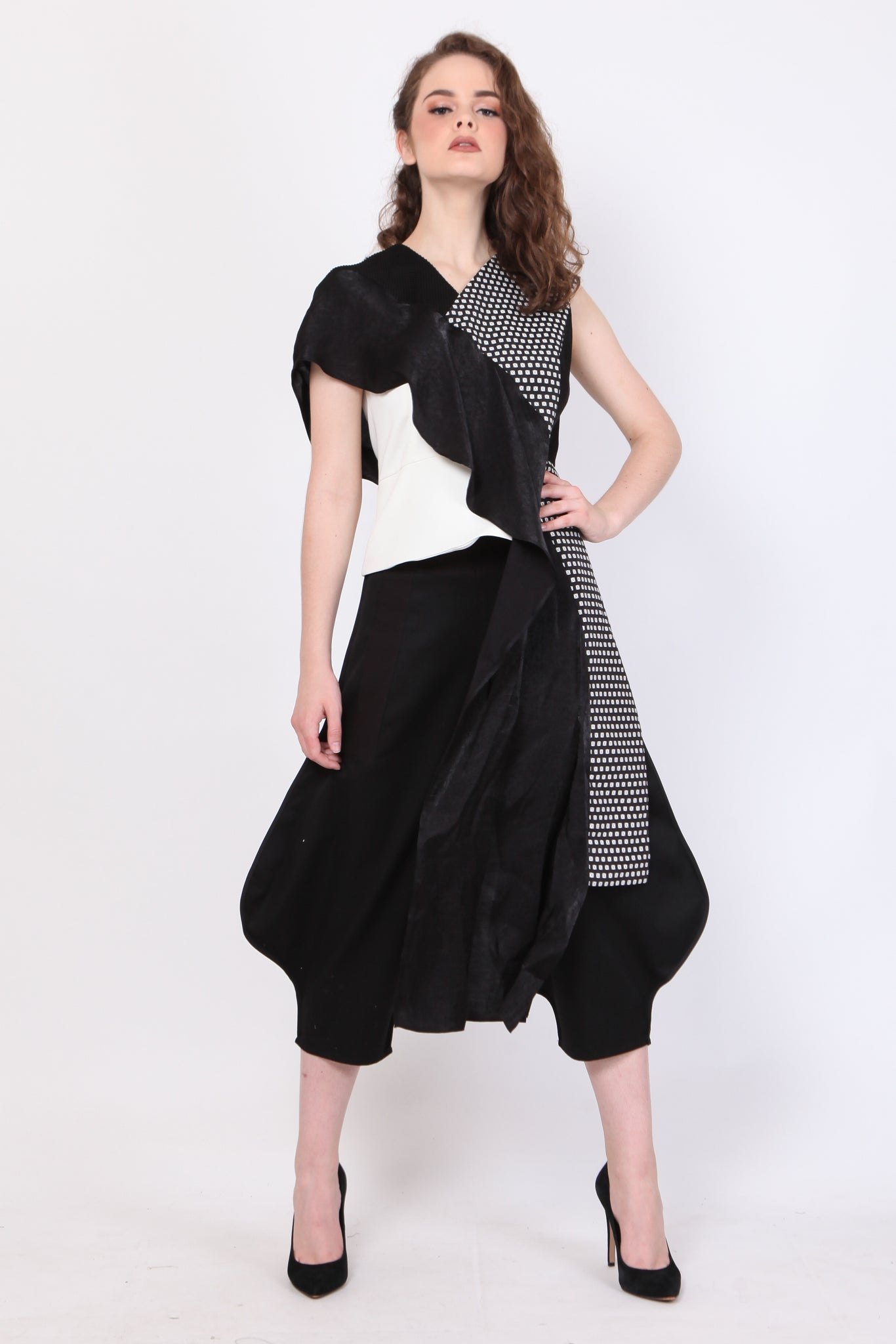 Top Monochrome Jala