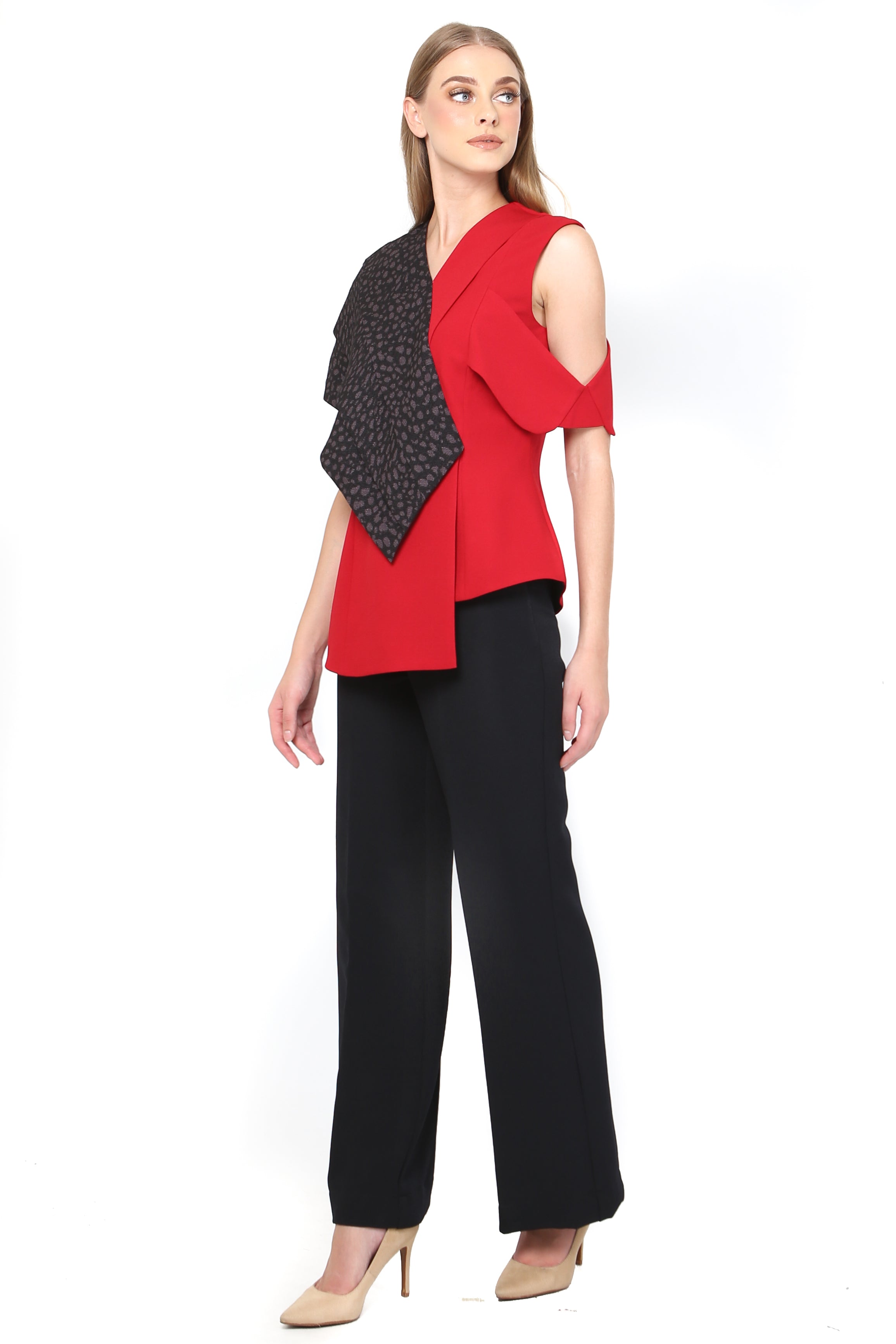 Top Sabrina Sebelah Merah