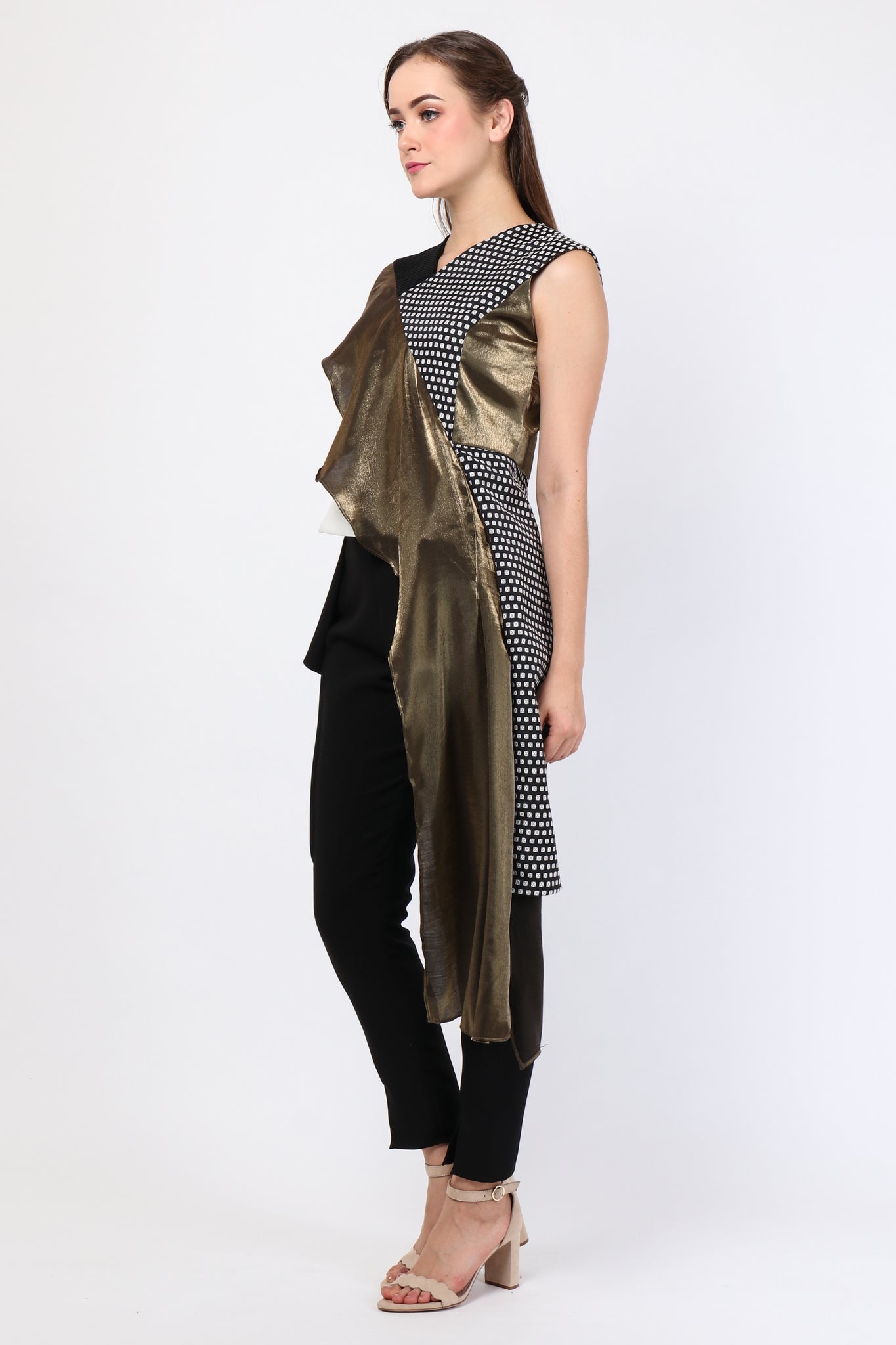 Top Monochrome Jala