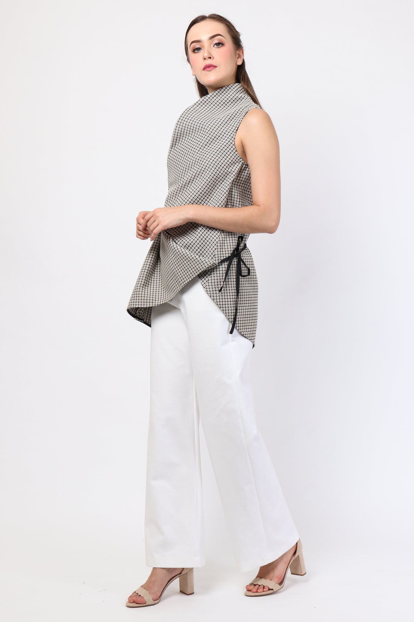 Vest Ribet