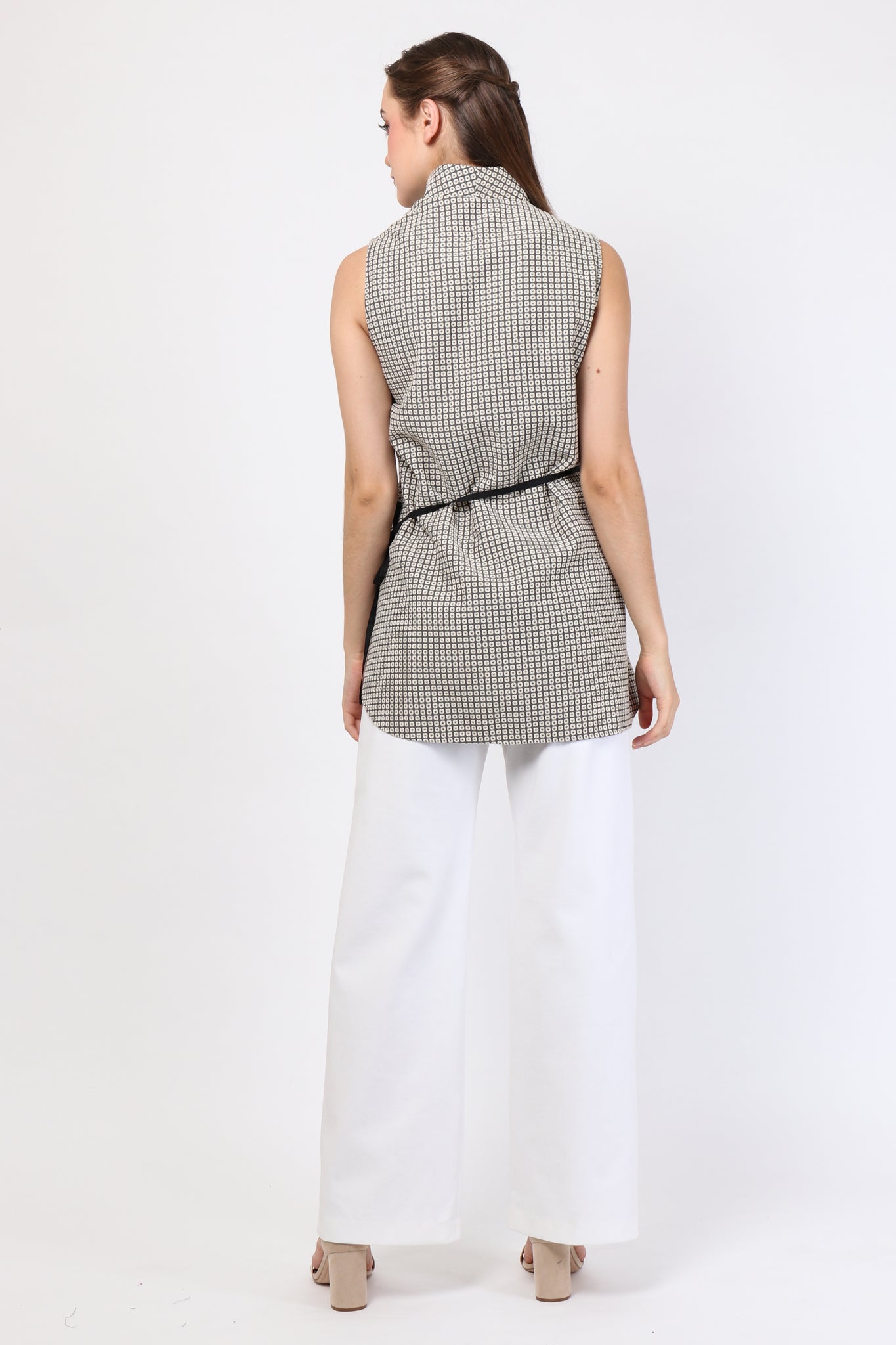 Vest Ribet