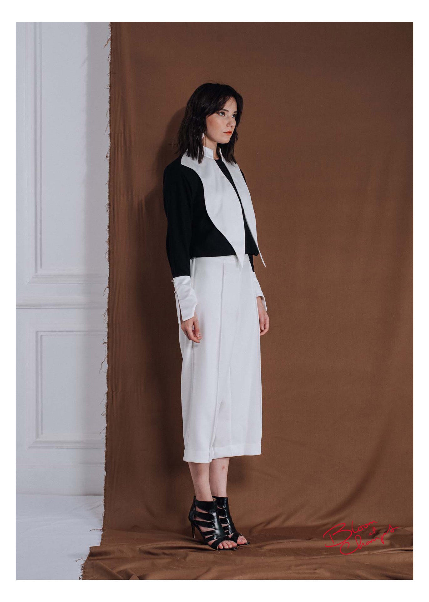 Slit Sleeved Bunny Collar