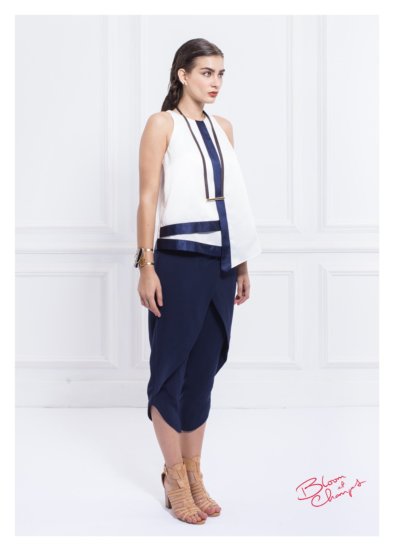 Navy Lis Top