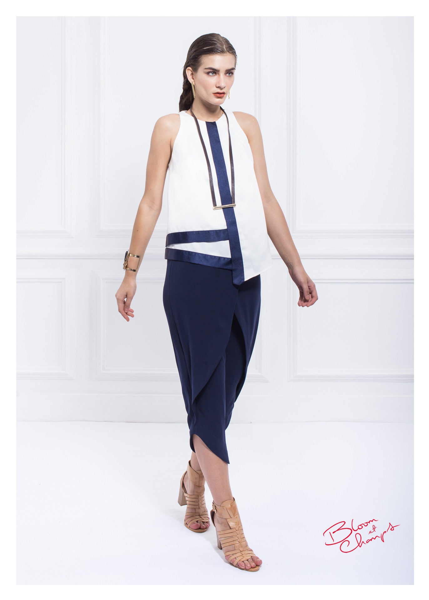 Navy Lis Top