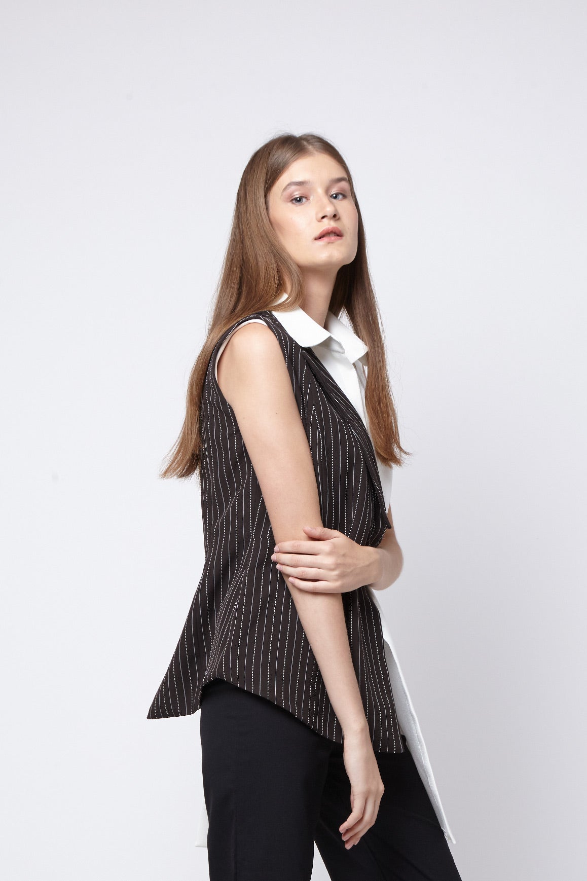 Top Setengah Garis (Full Body)