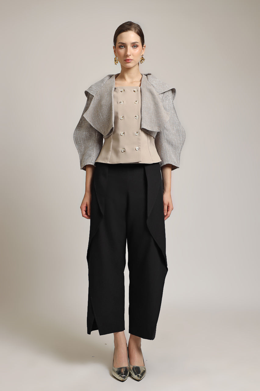 Bloom et Champs Accent Cape Blouse