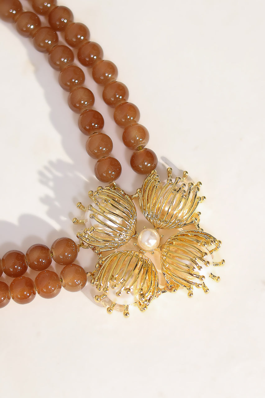 Bloom Stone Necklace in Beige