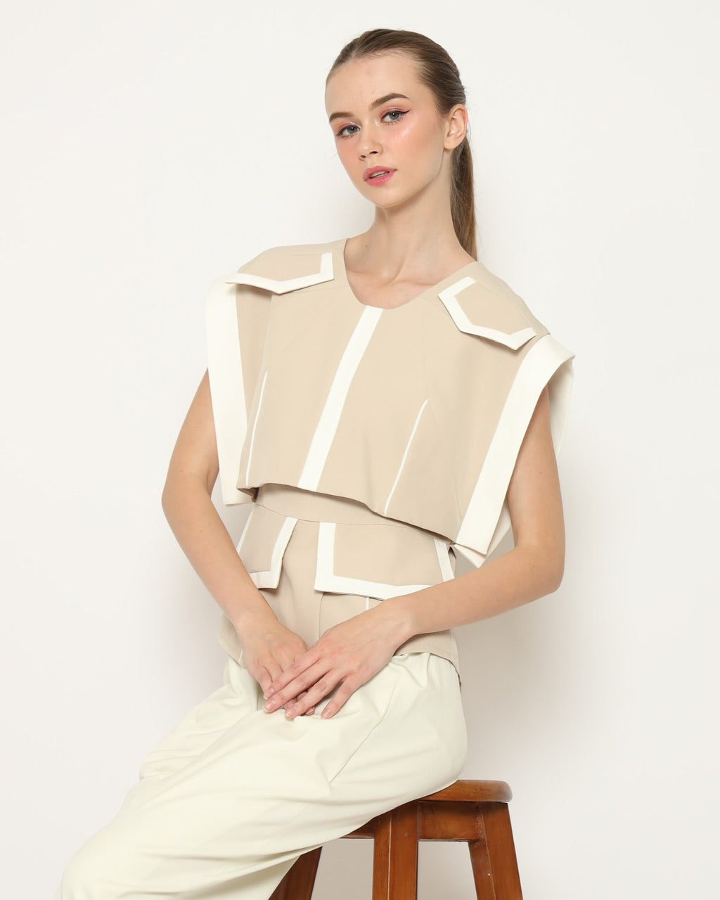 Bloom et Champs Layered Beige Top