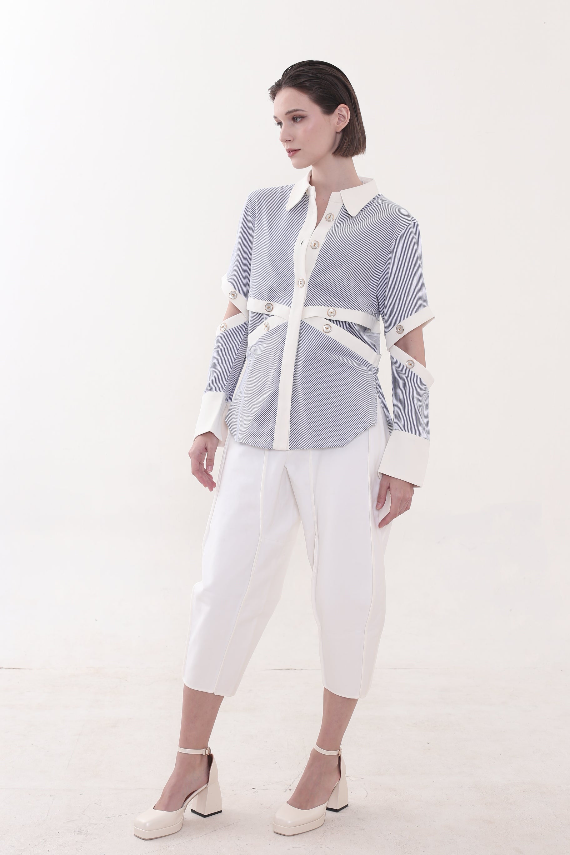 Bloom et Champs Kemeja Slit Salur