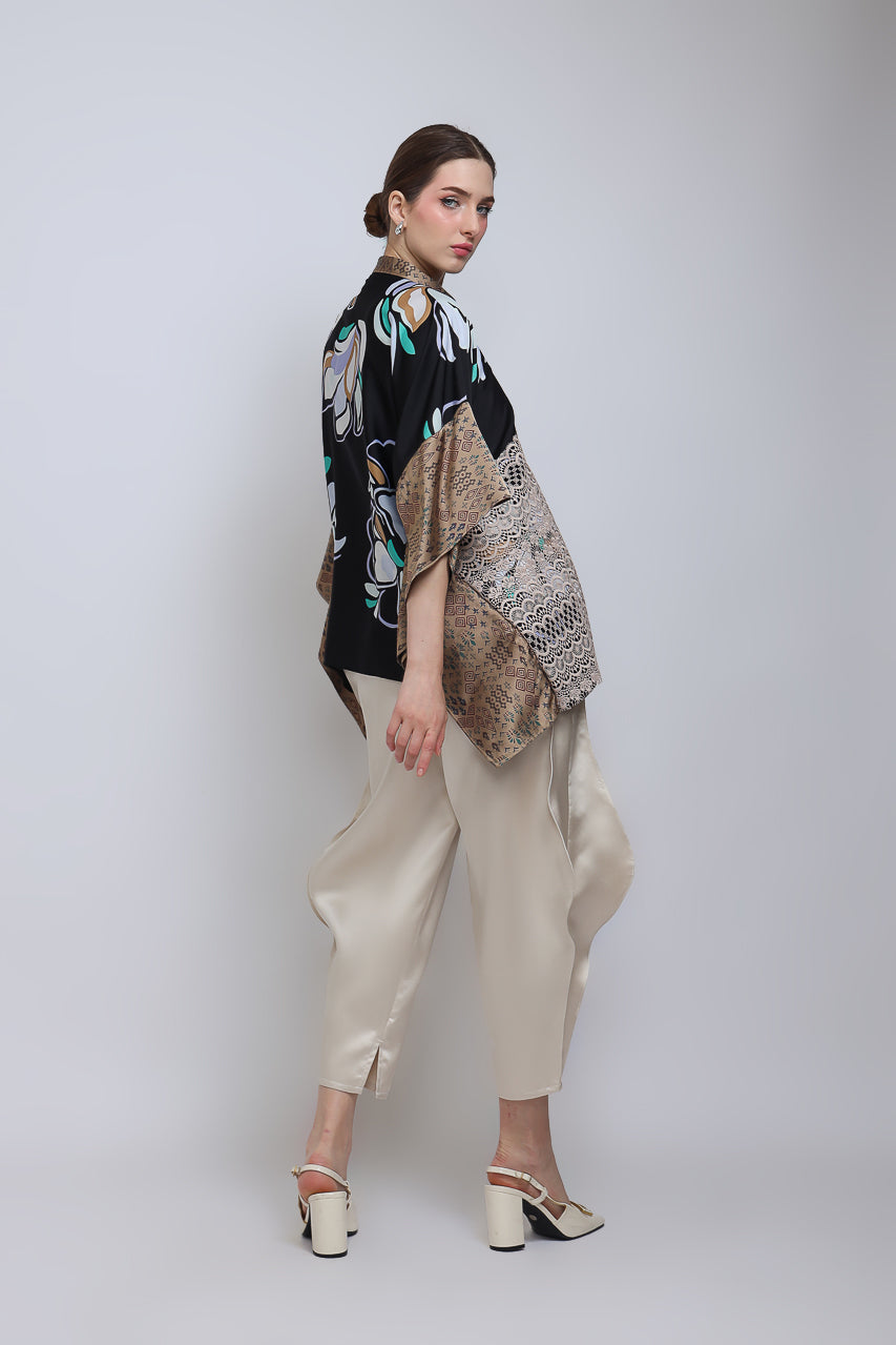 Bloom et Champs Top Lawar Brukat Kembang/Celana Doremi Krem