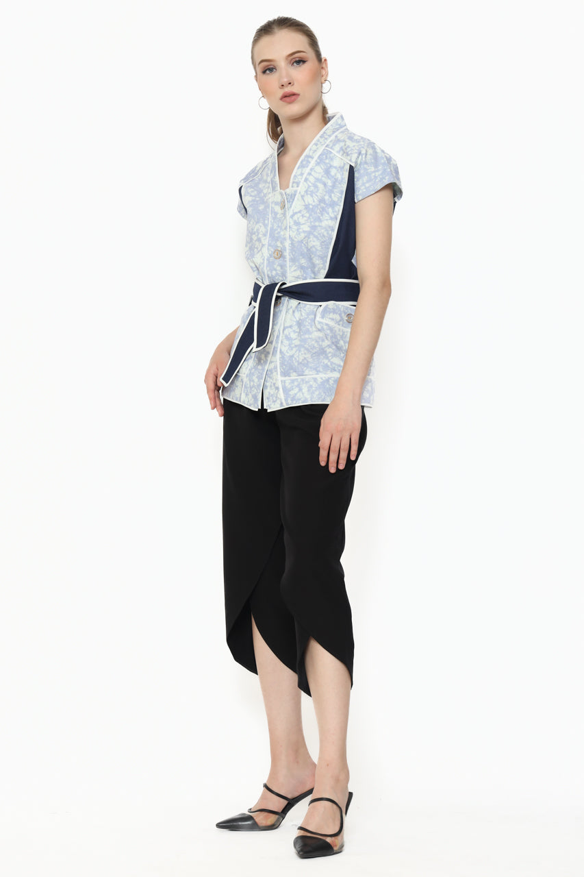 Bloom et Champs Kemeja Denim Abstrak