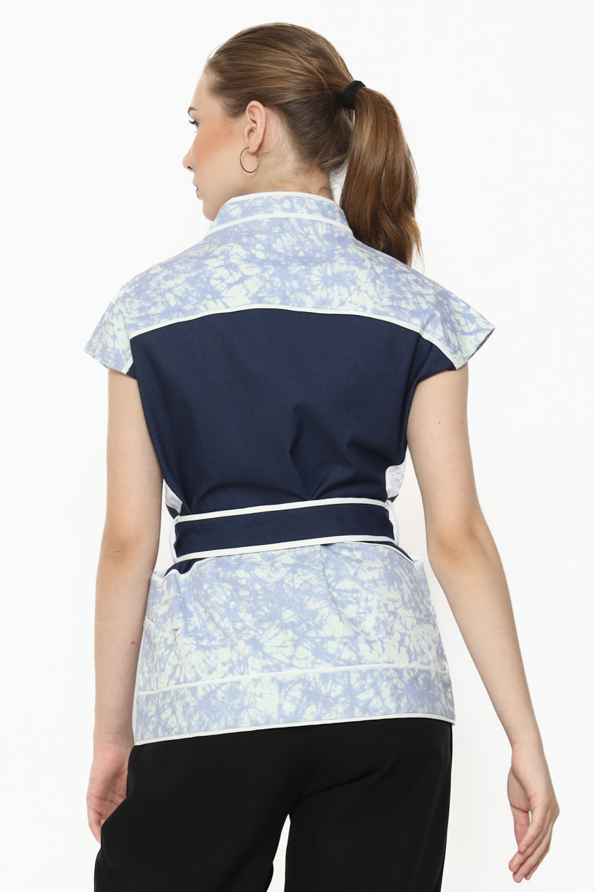 Bloom et Champs Kemeja Denim Abstrak