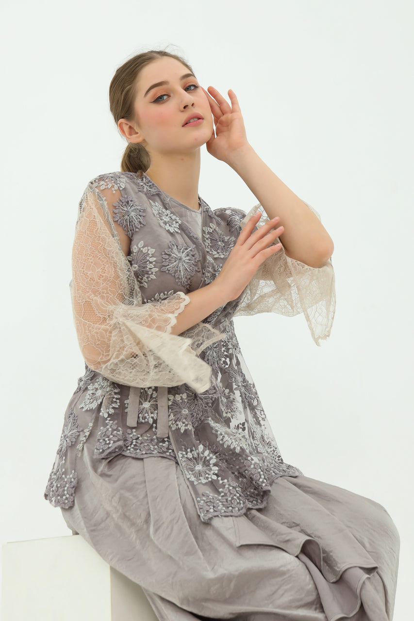 Bloom et Champs Kimono Sari/Rok Emas