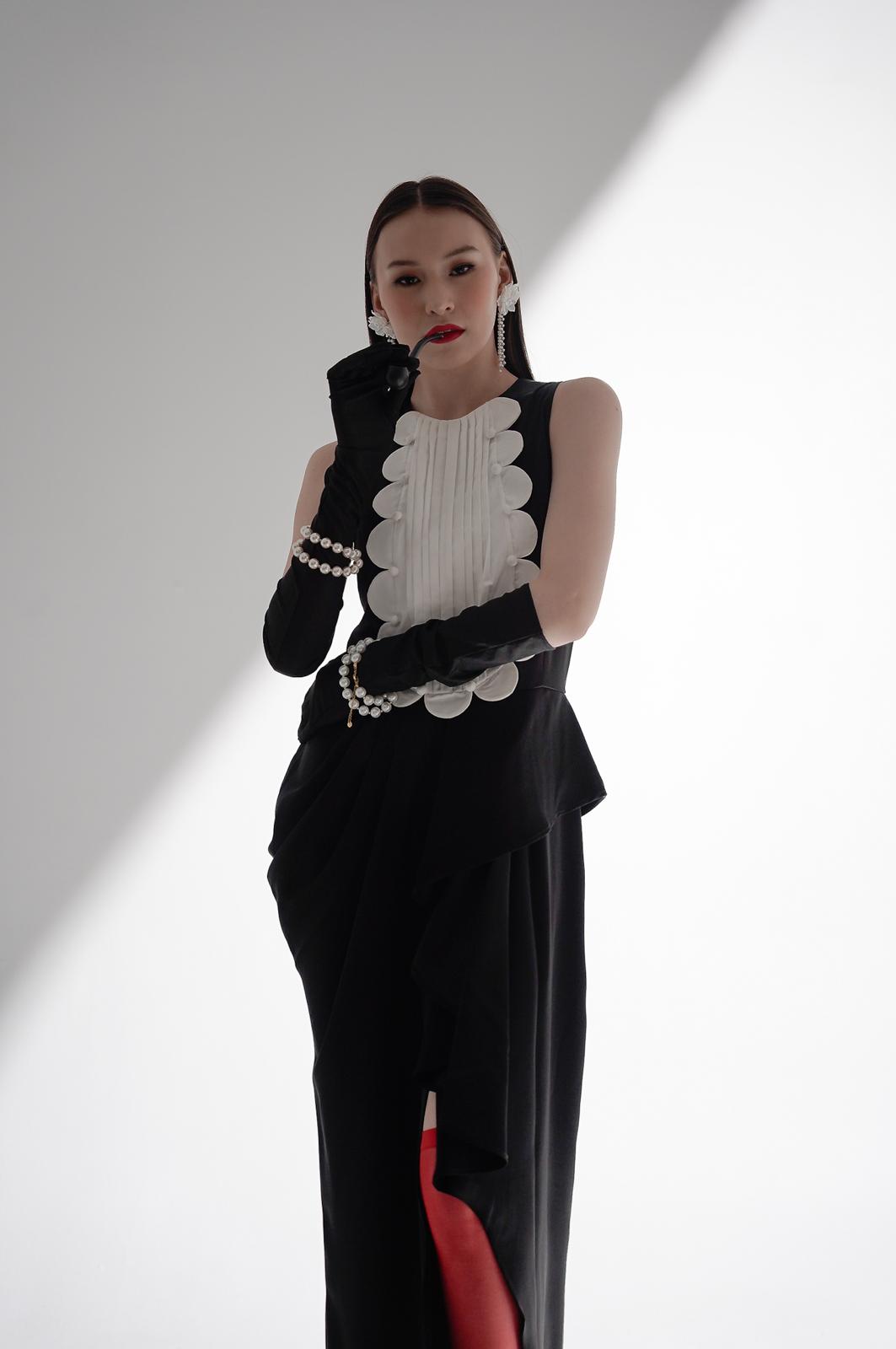 Bloom et Champs Tuxedo Scalloped Dress