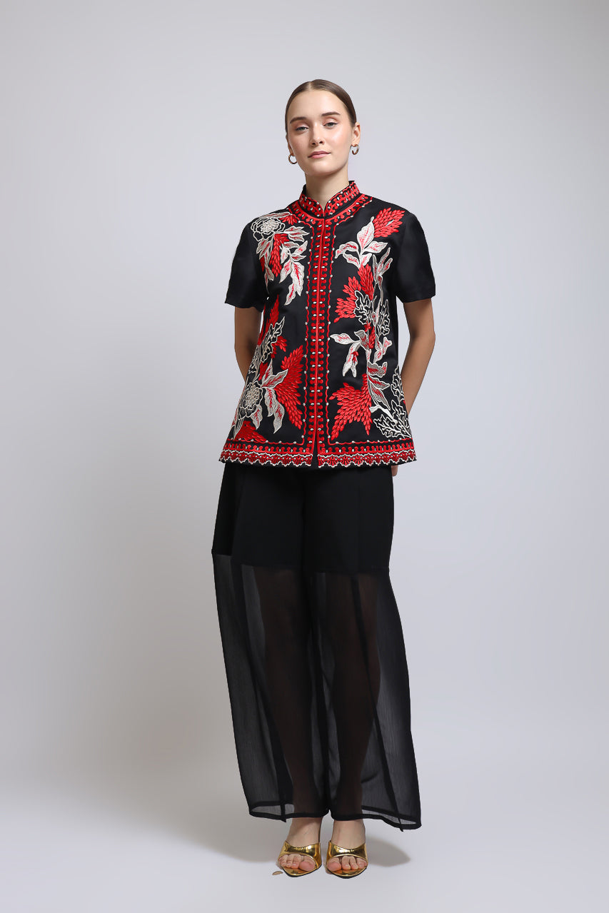 Bloom et Champs Red Oriental Embroidered Blouse/Alena Chiffon Pants