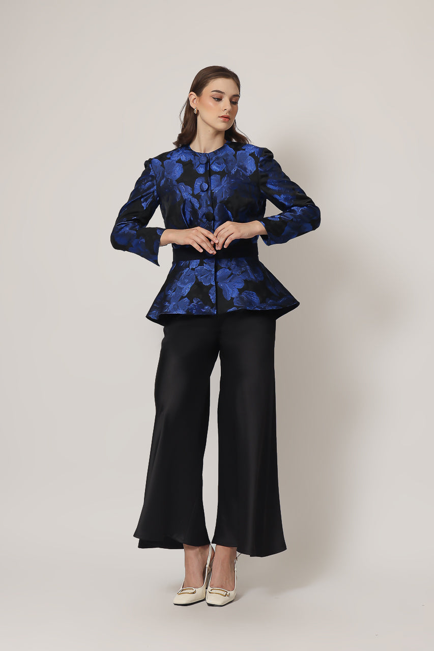Bloom et Champs Blueberry Floral Peplum Blouse