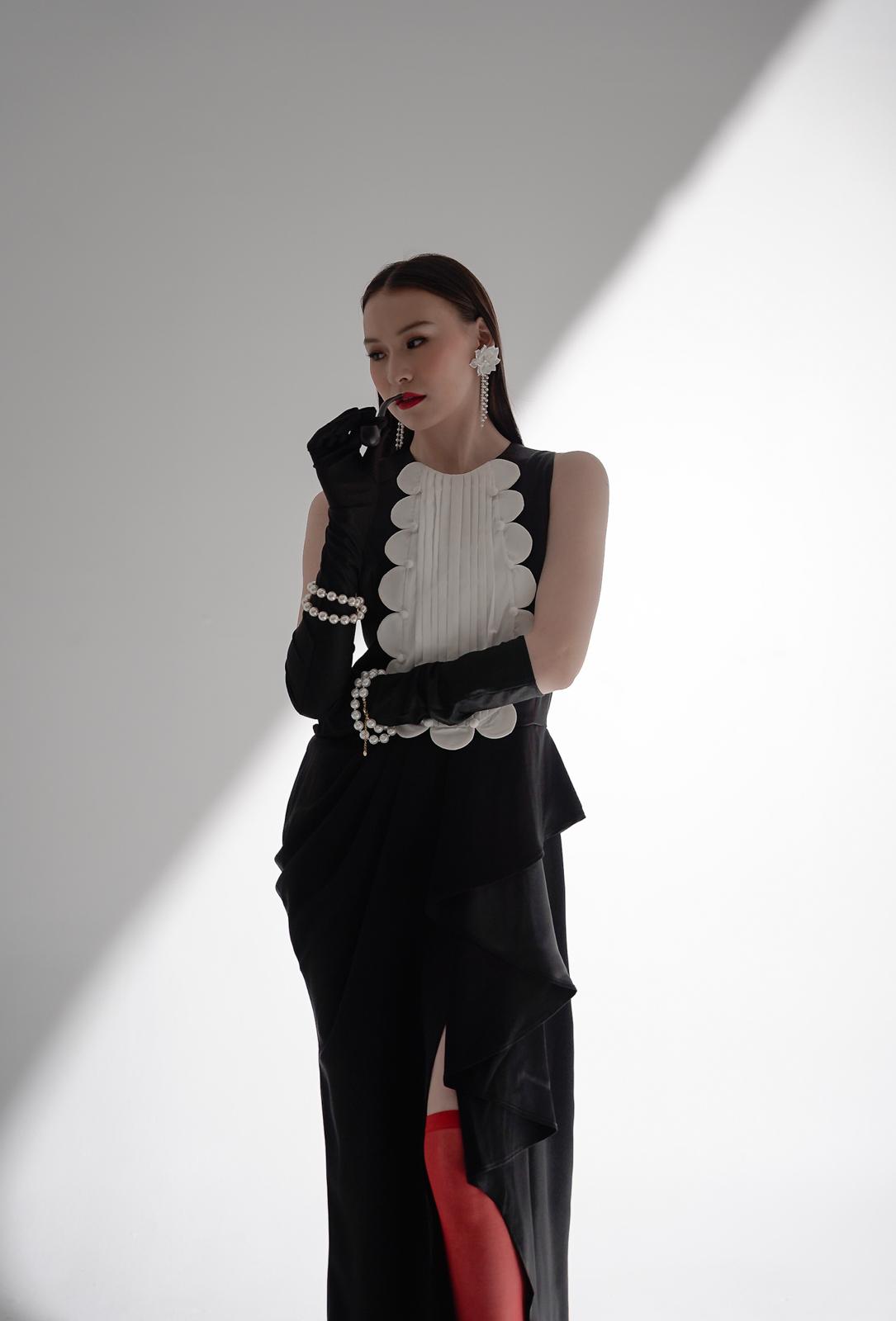 Bloom et Champs Tuxedo Scalloped Dress