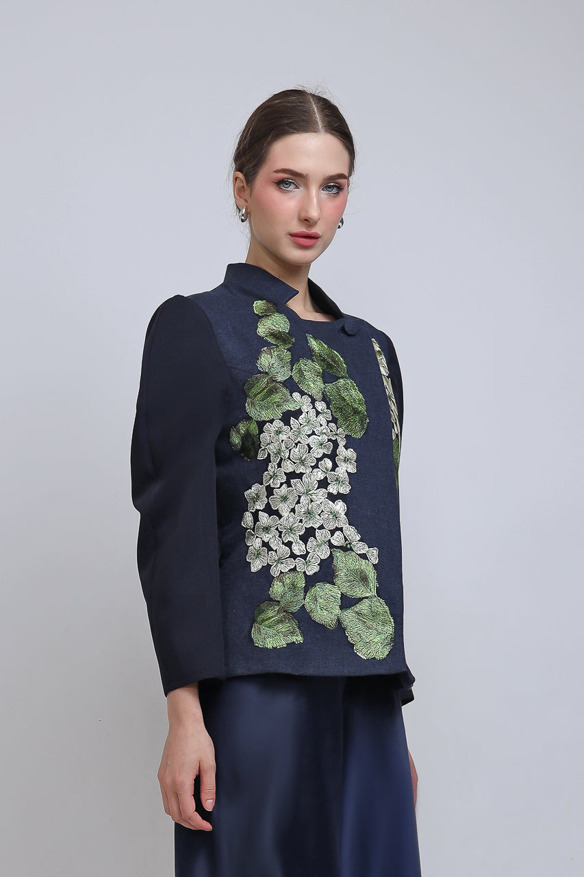 Bloom et Champs Diagonal Shirt with Garden Embroidery/Flare Saten Pants in Navy