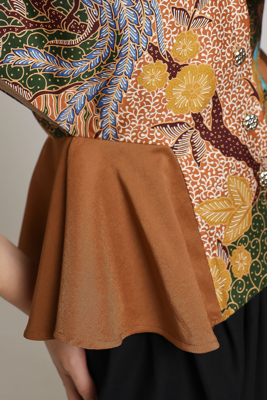 Bloom et Champs Tassel Batik Blouse