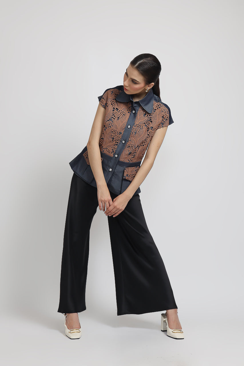 Bloom et Champs Paris Denim Blouse/Flare Saten Pants