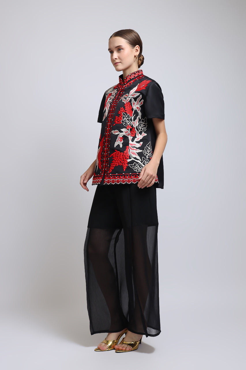 Bloom et Champs Red Oriental Embroidered Blouse/Alena Chiffon Pants