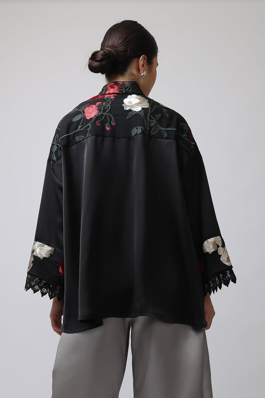 Bloom et Champs Mawar Blouse/Mikado Silver Pants